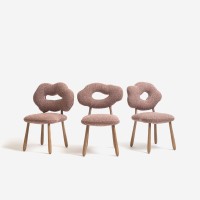 <a href="https://www.galeriegosserez.com/artistes/donnersberg-emma.html">Emma Donnersberg</a> - Cloud Chair Nimbus - Chêne/Amanda